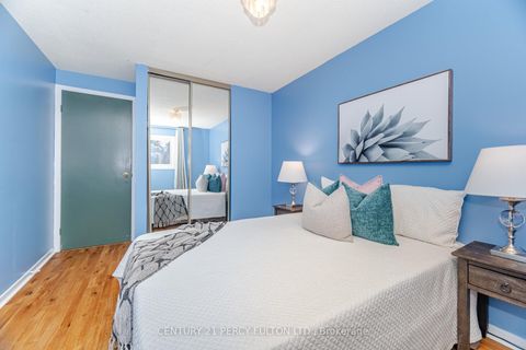 Photo 22 at 37 Ambercroft Boulevard, Steeles, Toronto