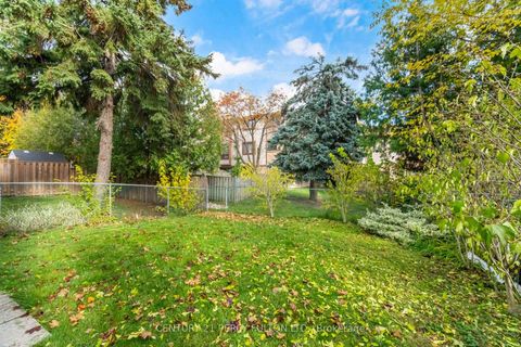 Photo 32 at 37 Ambercroft Boulevard, Steeles, Toronto