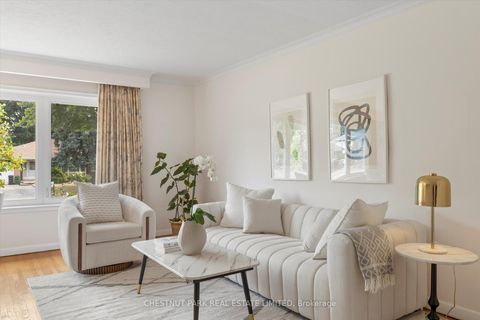 Photo 1 at 16 Everingham Court, Newtonbrook East, Toronto