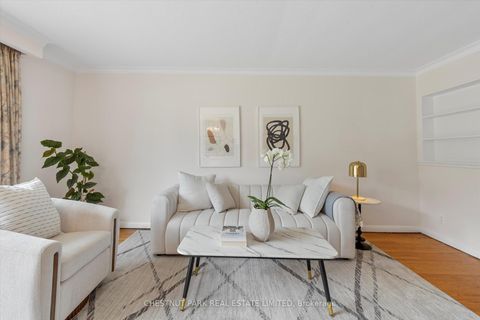 Photo 5 at 16 Everingham Court, Newtonbrook East, Toronto