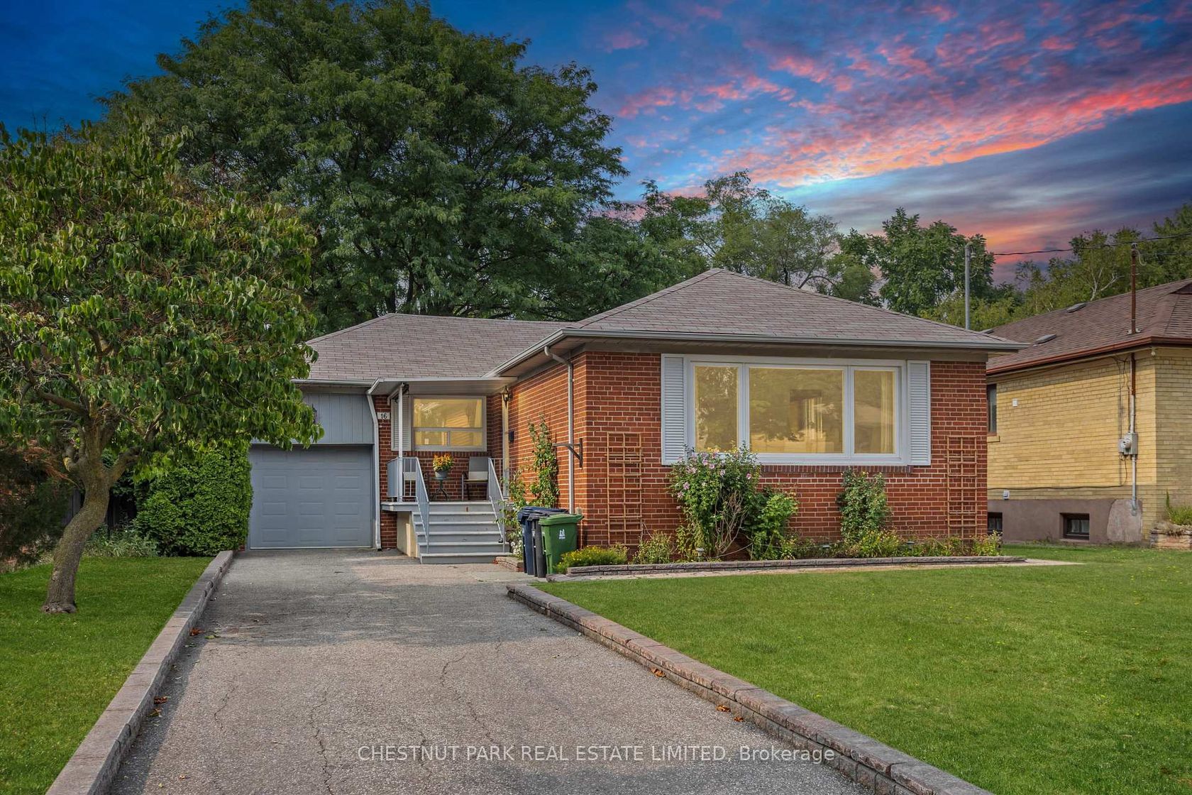 16 Everingham Court, Newtonbrook East, Toronto 