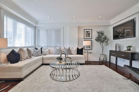 Photo 3 at 20 Harlton Crescent, Eglinton West, Toronto
