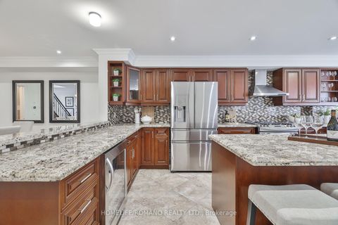 Photo 11 at 20 Harlton Crescent, Eglinton West, Toronto