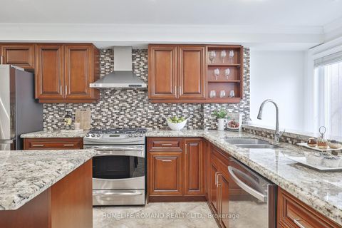 Photo 13 at 20 Harlton Crescent, Eglinton West, Toronto