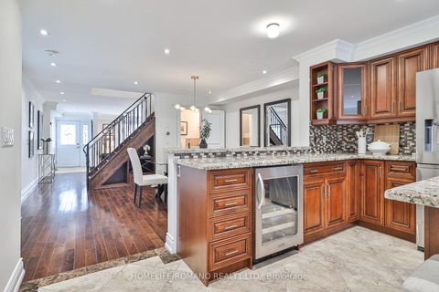 Photo 17 at 20 Harlton Crescent, Eglinton West, Toronto