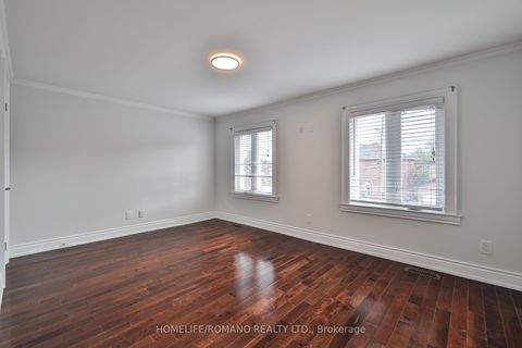 Photo 29 at 20 Harlton Crescent, Eglinton West, Toronto