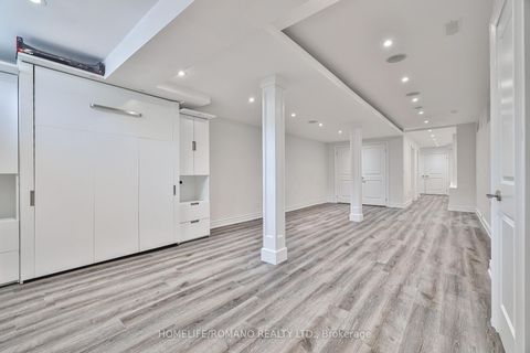 Photo 34 at 20 Harlton Crescent, Eglinton West, Toronto