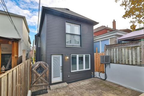 Photo 41 at 20 Harlton Crescent, Eglinton West, Toronto