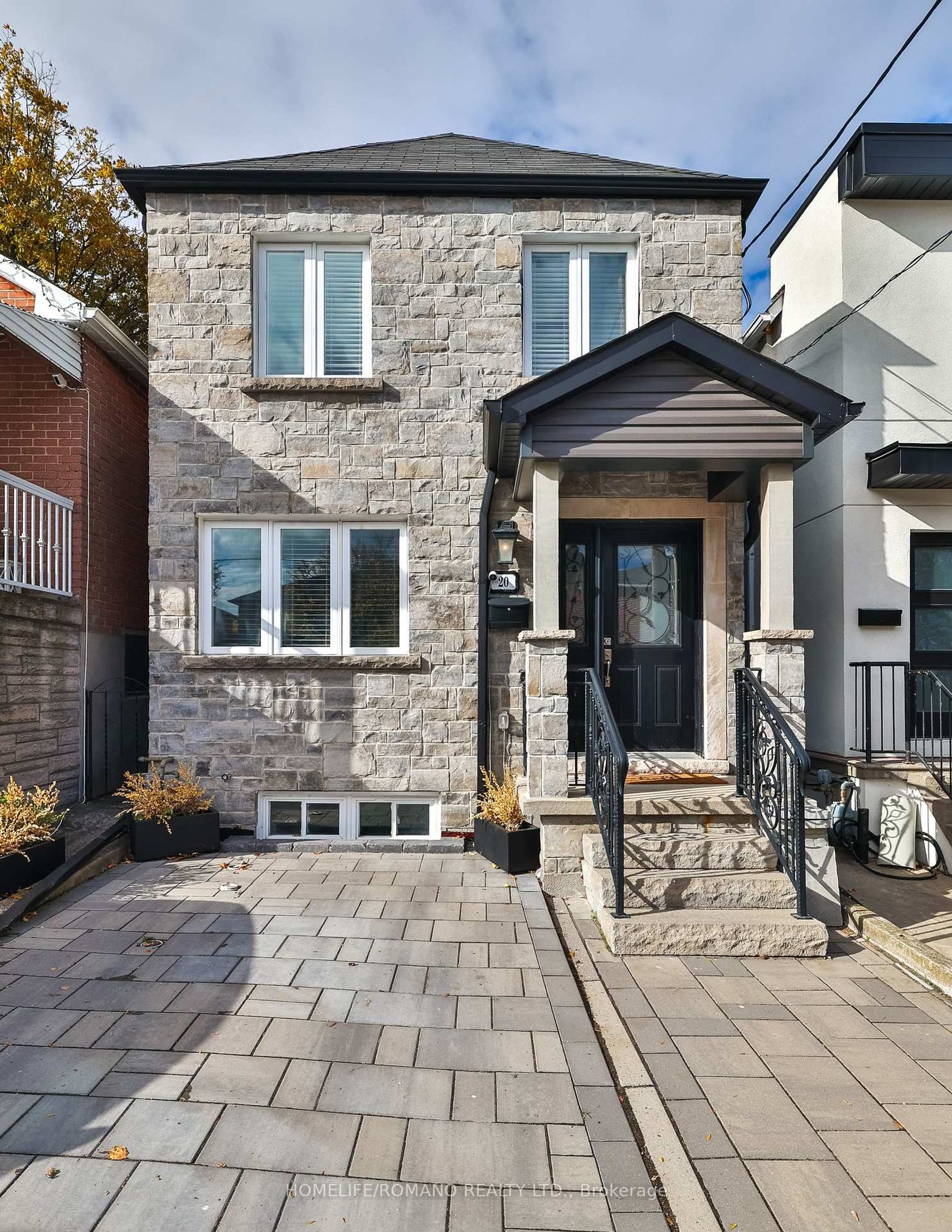 20 Harlton Crescent, Eglinton West, Toronto 