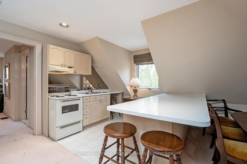 Photo 29 at 3206 Shoreline Drive, BR Bronte, Oakville