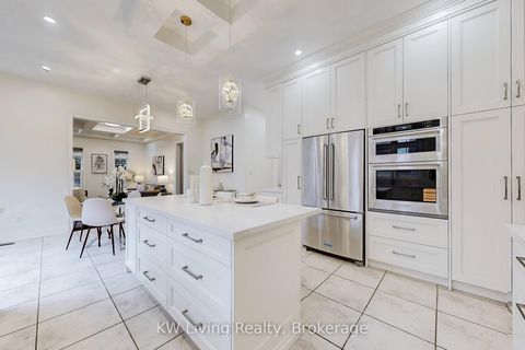 Photo 11 at 17 Tarmack Drive, Jefferson, Richmond Hill