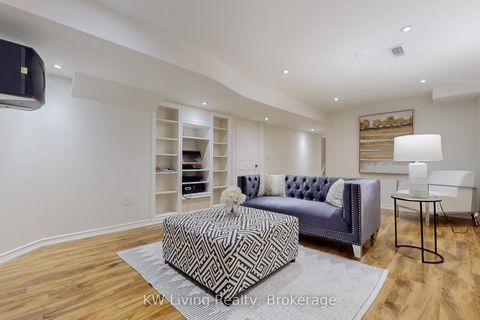 Photo 31 at 17 Tarmack Drive, Jefferson, Richmond Hill