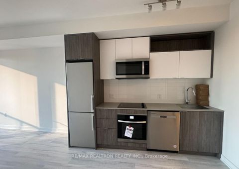 Photo 3 at 706 - 70 Princess Street, Waterfront Communities C8, Toronto