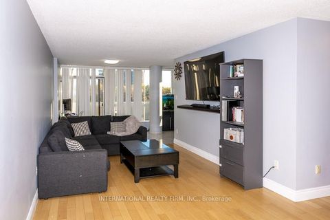 Photo 9 at 306 - 1 Rowntree Rd Road, Jamestown, Toronto