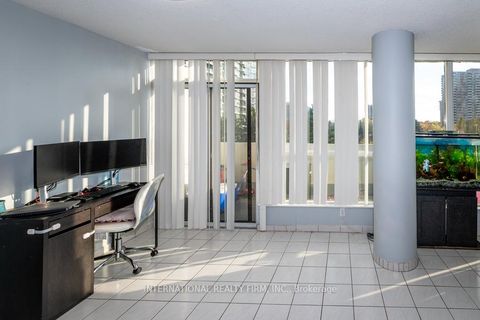 Photo 11 at 306 - 1 Rowntree Rd Road, Jamestown, Toronto