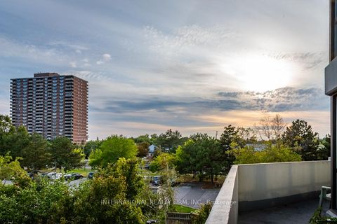 Photo 13 at 306 - 1 Rowntree Rd Road, Jamestown, Toronto