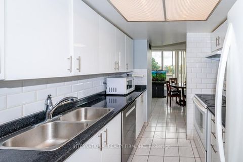 Photo 15 at 306 - 1 Rowntree Rd Road, Jamestown, Toronto