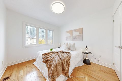 Photo 30 at 29 Yachters Lane, Mimico, Toronto