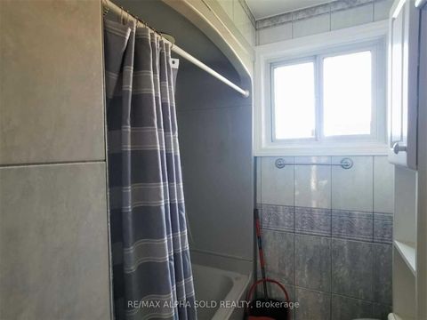 Photo 11 at 155 Edmonton Drive, Pleasant View, Toronto