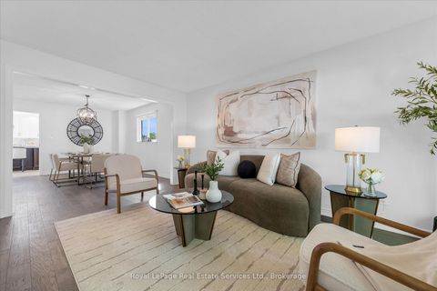 Photo 5 at 2938 Mulberry Drive, CV Clearview, Oakville