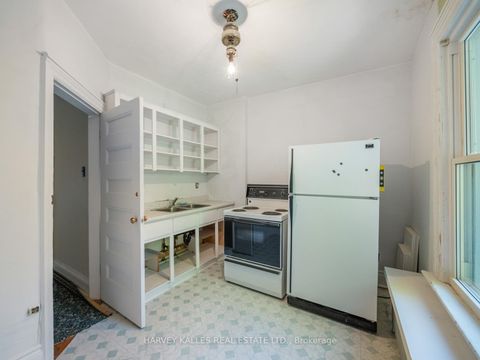 Photo 30 at 132 Close Avenue, South Parkdale, Toronto