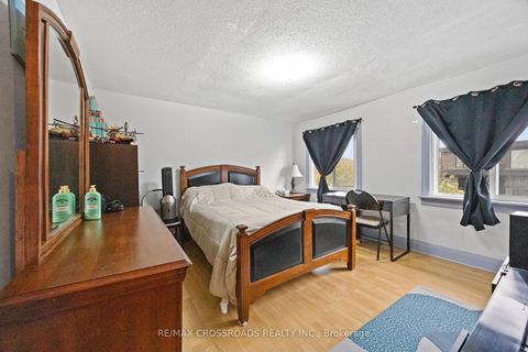 Photo 6 at 13 Homeview Avenue, Smythe, Toronto