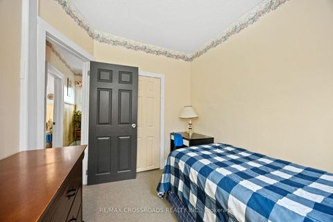 Photo 20 at 13 Homeview Avenue, Smythe, Toronto