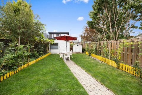 Photo 21 at 13 Homeview Avenue, Smythe, Toronto