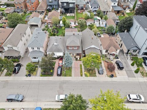 Photo 23 at 13 Homeview Avenue, Smythe, Toronto