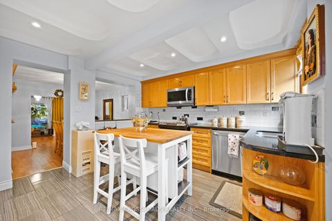 Photo 29 at 13 Homeview Avenue, Smythe, Toronto