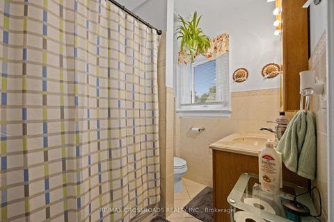 Photo 33 at 13 Homeview Avenue, Smythe, Toronto