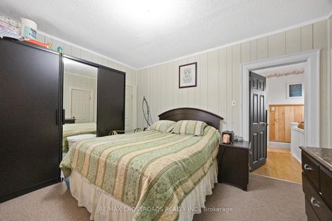 Photo 35 at 13 Homeview Avenue, Smythe, Toronto