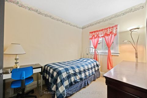 Photo 40 at 13 Homeview Avenue, Smythe, Toronto