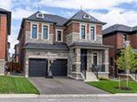 Photo 0 at 17 Kinburn Crescent, Vellore Village, Vaughan