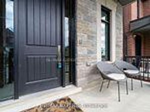 Photo 3 at 17 Kinburn Crescent, Vellore Village, Vaughan