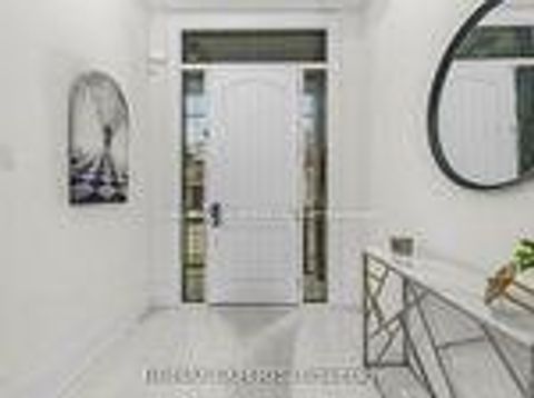 Photo 4 at 17 Kinburn Crescent, Vellore Village, Vaughan