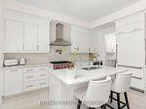 Photo 17 at 17 Kinburn Crescent, Vellore Village, Vaughan