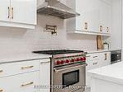 Photo 18 at 17 Kinburn Crescent, Vellore Village, Vaughan