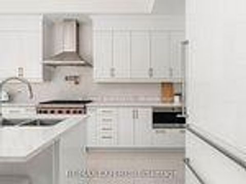 Photo 19 at 17 Kinburn Crescent, Vellore Village, Vaughan