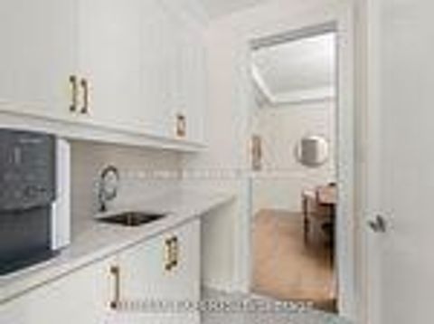 Photo 23 at 17 Kinburn Crescent, Vellore Village, Vaughan