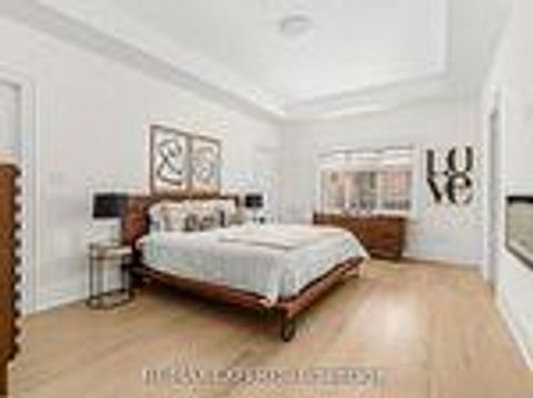 Photo 31 at 17 Kinburn Crescent, Vellore Village, Vaughan