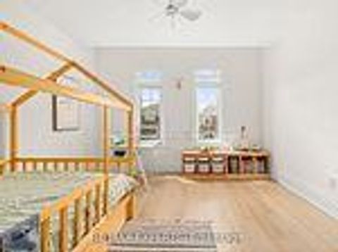 Photo 40 at 17 Kinburn Crescent, Vellore Village, Vaughan