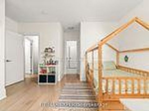 Photo 41 at 17 Kinburn Crescent, Vellore Village, Vaughan