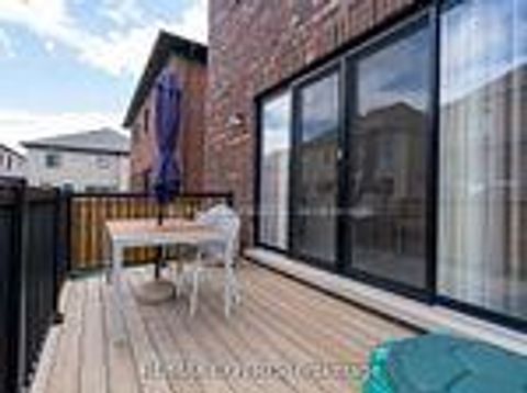 Photo 49 at 17 Kinburn Crescent, Vellore Village, Vaughan