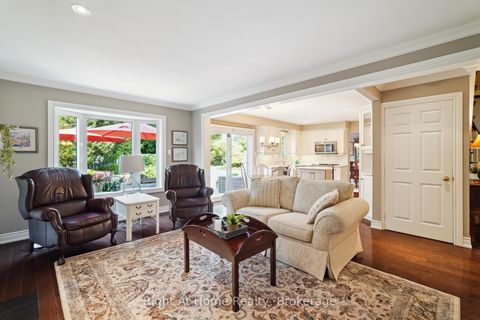 Photo 7 at 1445 Golden Meadow Trail, FA Falgarwood, Oakville