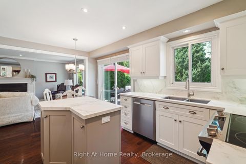 Photo 9 at 1445 Golden Meadow Trail, FA Falgarwood, Oakville