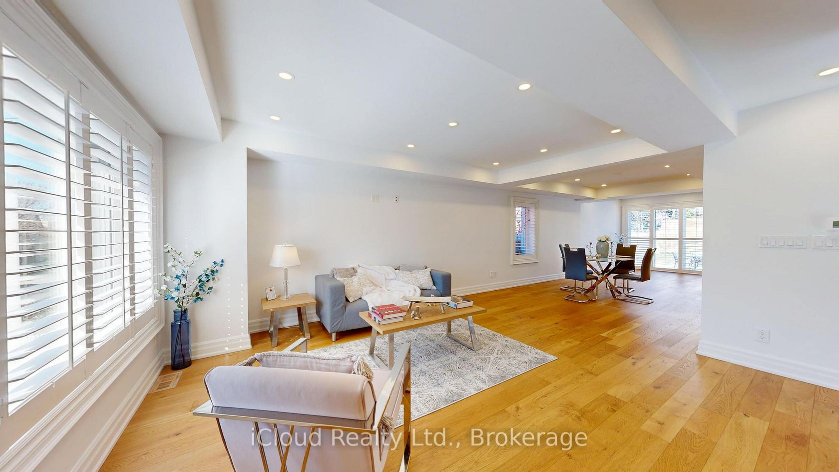 98 Poyntz Avenue SW, Westgate, Toronto 