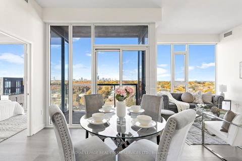 Photo 11 at 820 - 859 The Queensway, Queensway, Toronto