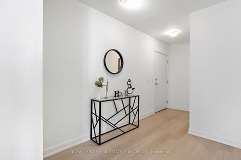 Photo 33 at 820 - 859 The Queensway, Queensway, Toronto