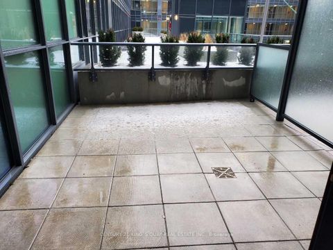 Photo 8 at 311 - 38 Iannuzzi Street, Niagara, Toronto